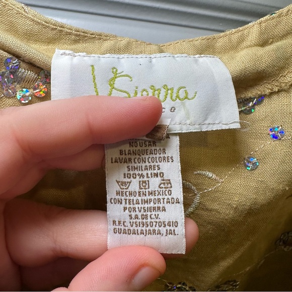 V. Sierra Mejico Tan-Yellow Embroidered/Sequin Tank size L - Picture 3 of 9